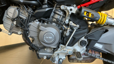 Hypermotard V2 (26MY)